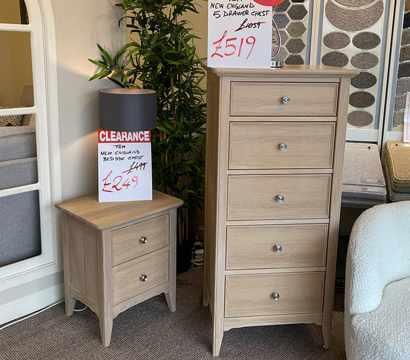 New England drawer chest