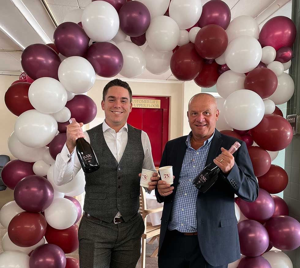 will & mark balloons