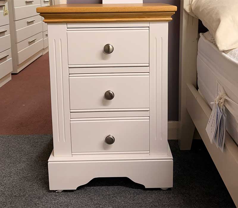 Phoenix 3-drawer bedside cabinet