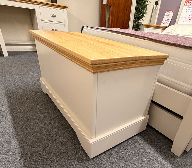 Phoenix Blanket box