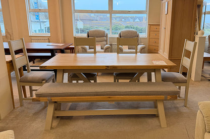 Doune extending table, 4 chairs and bench
